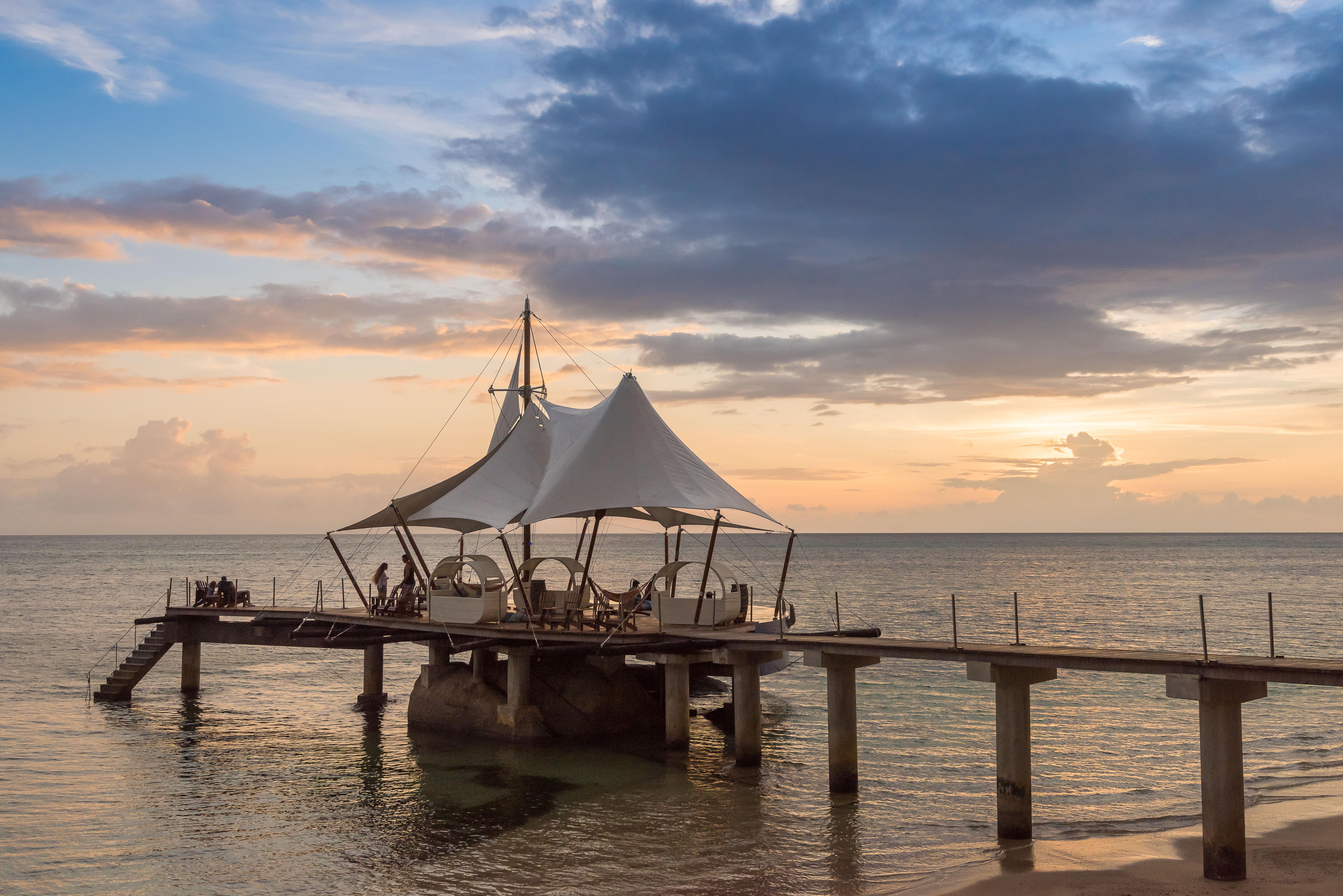 Coco De Mer Hotel And Black Parrot Suites Grand Anse  Exterior photo