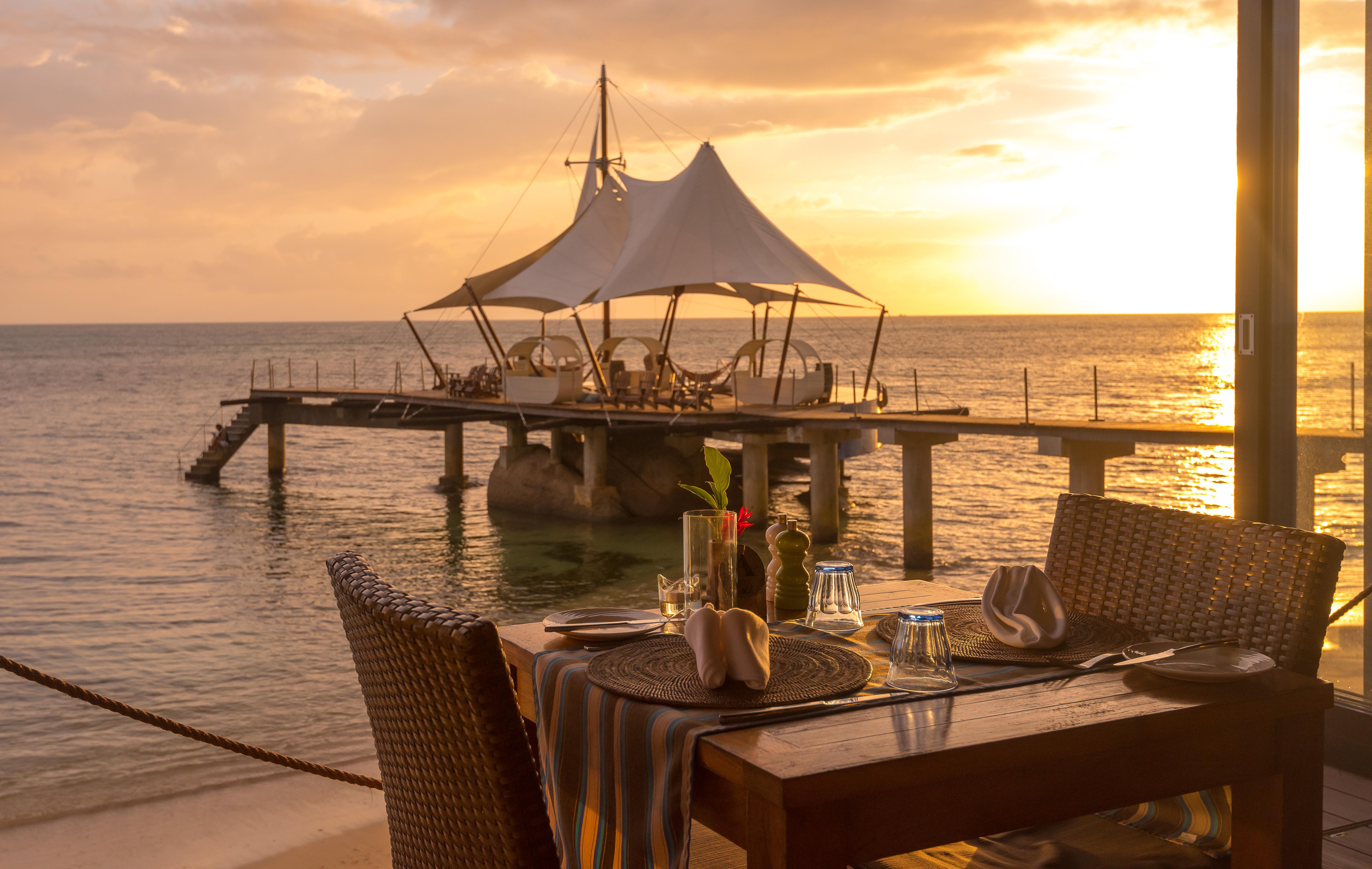 Coco De Mer Hotel And Black Parrot Suites Grand Anse  Exterior photo